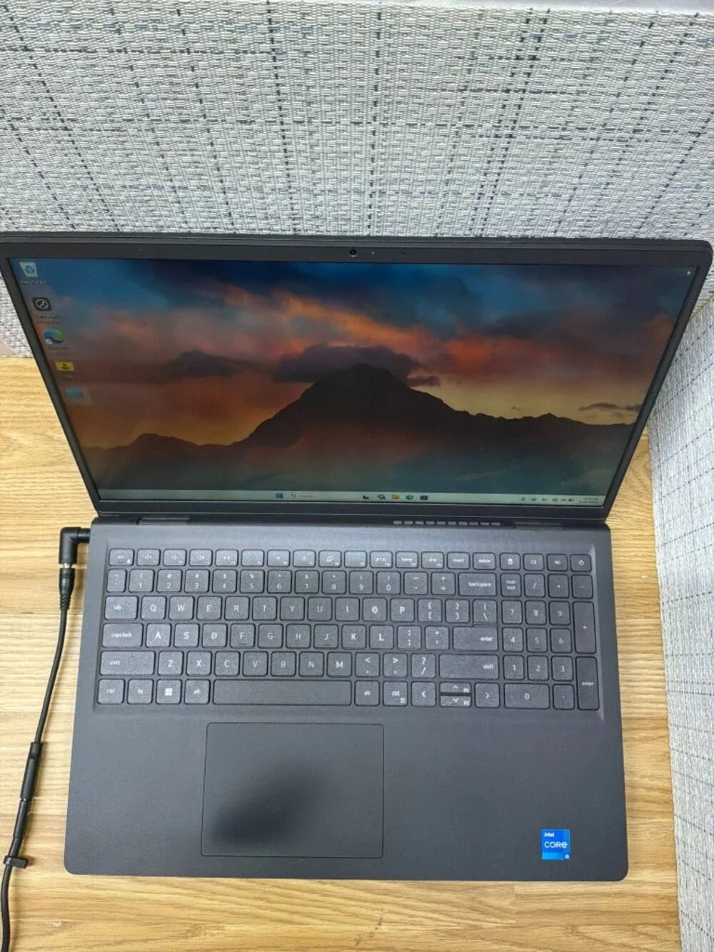 Dell Vostro 15 3510 Laptop 11th Gen Intel Core i5-1135G7 8GB RAM 256GB SSD